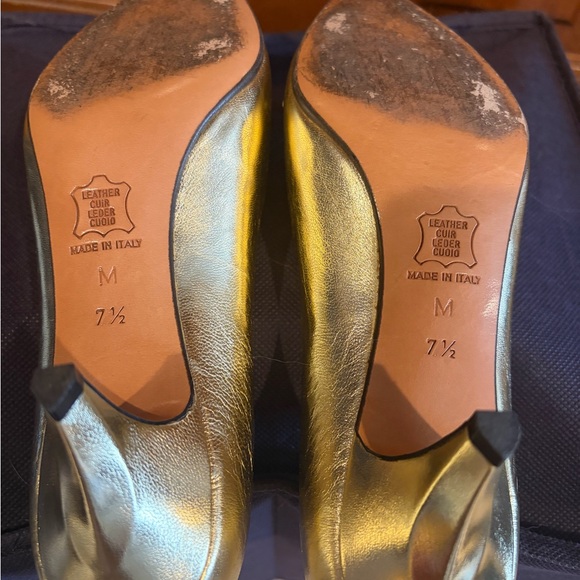 Yves Saint Laurent Shimmering Gold Kitten Heels w/Box - Picture 6 of 8